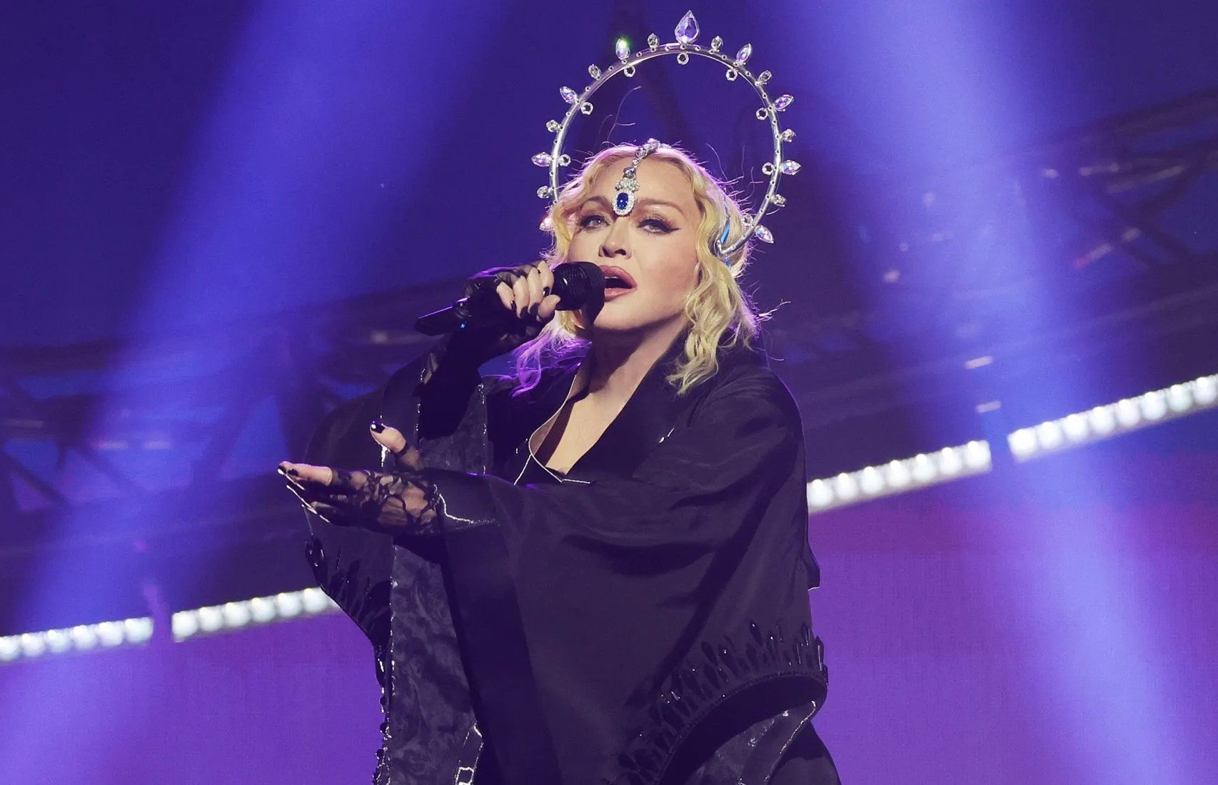 Madonna enthralls 1.6 million at free beach concert in Brazil