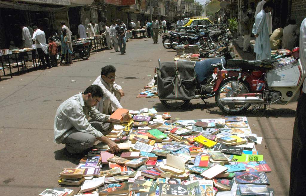 Road encroachments ruin urban landscape